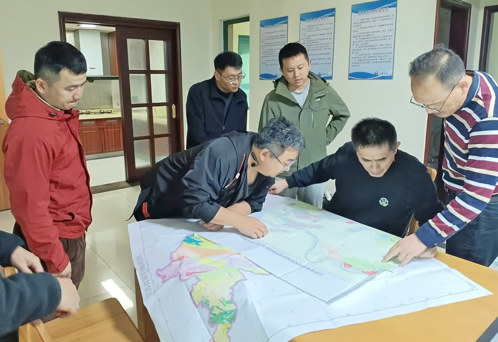 大队领导检查指导放射性环境调查评价项目